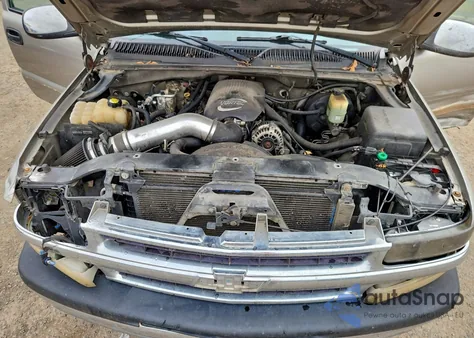 2001 Chevrolet Silverado C1500 из США, поврежденный, VIN 2GCEC19T911361202